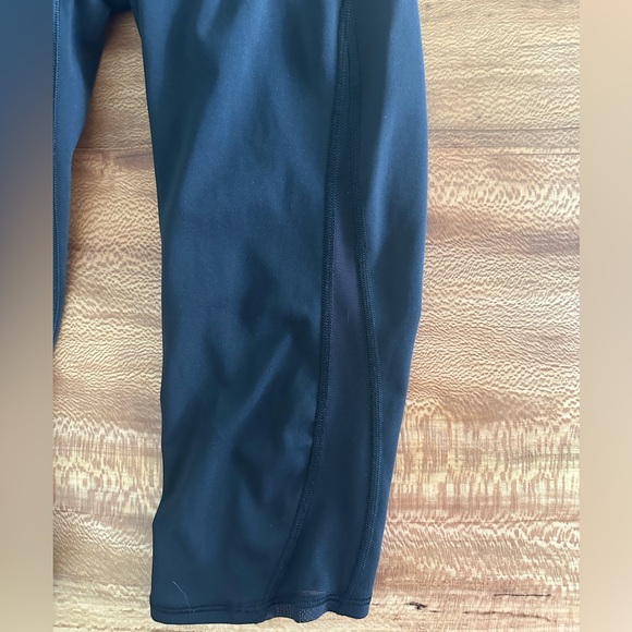 LULULEMON Cropped Leggings - Picture 10 of 11